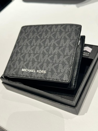 Michael Kors Cooper portfel wnętrze kieszeń na bilon i karty