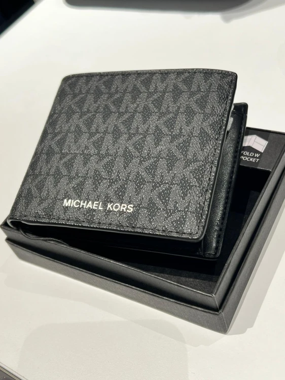 Michael Kors Cooper portfel wnętrze kieszeń na bilon i karty