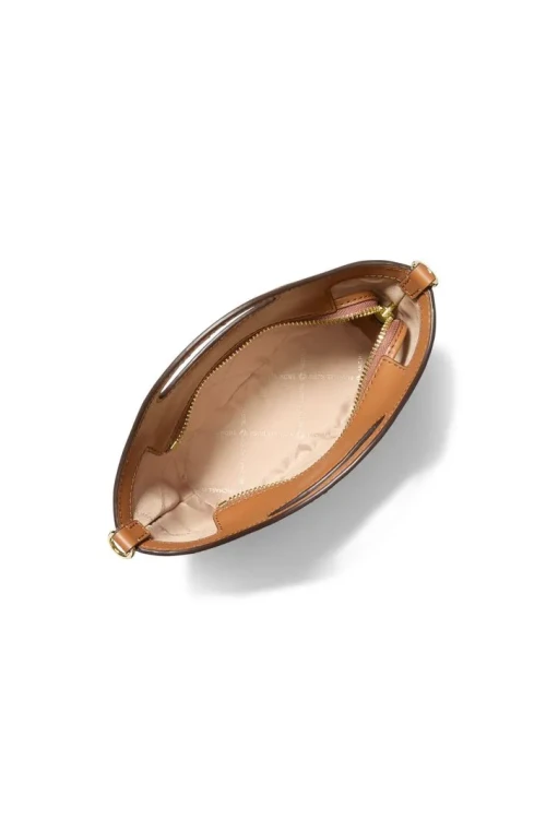 Michael Kors Tatum Small – wnętrze torebki z przegródkami na karty