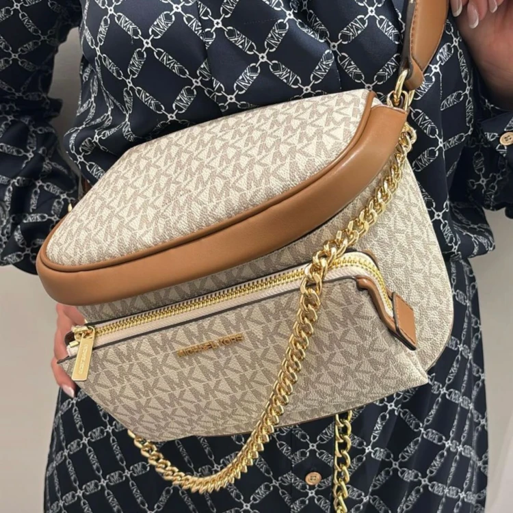 michael-kors-sling-pack-vanilla-monogram-35f5g04m2v.jpg