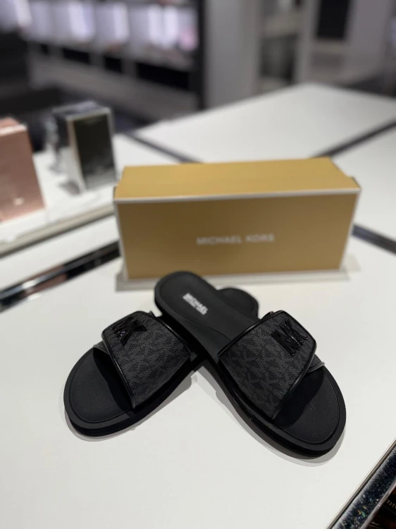 Klapki Michael Kors.jpeg