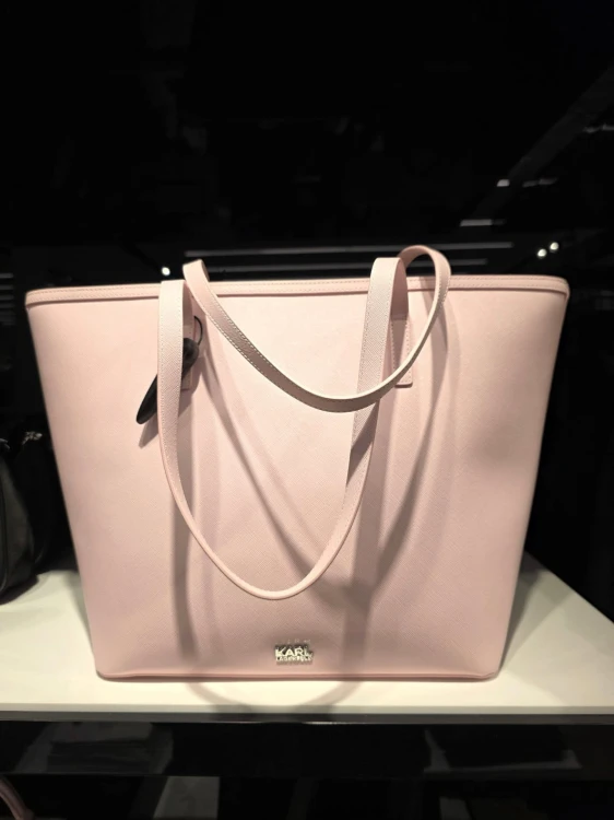 Różowa torebka Karl Lagerfeld IKON Shopper z zamknięciem na suwak i pojemnym wnętrzem