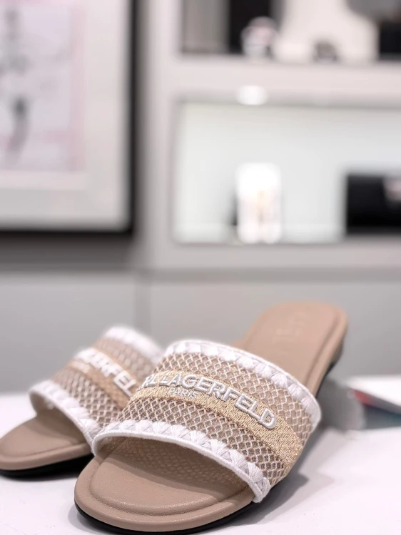 Karl Lagerfeld Paris Flat Slide beżowe klapki damskie z logo