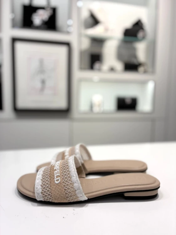 Karl Lagerfeld Paris Flat Slide beżowe klapki damskie z logo