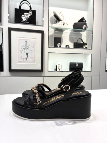 Karl Lagerfeld Paris Signature Charm Wedge Sandals sandały damskie