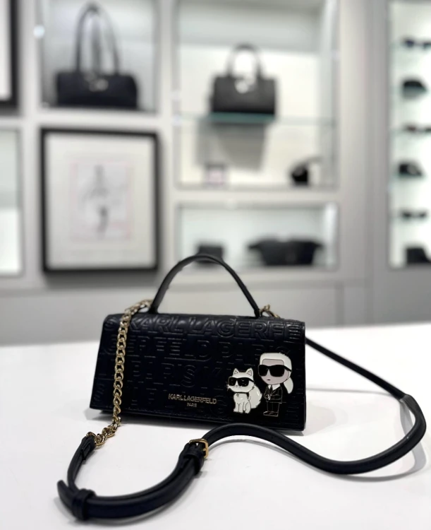 Karl Lagerfeld Emboss Wallet On Chain czarna skórzana torebka-portfel