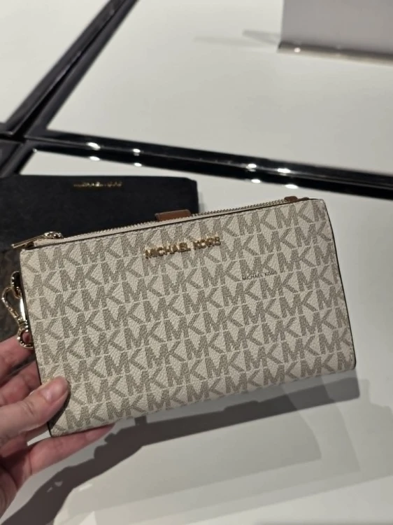 Michael Kors Portfel Double Zip Vanilla Monogram