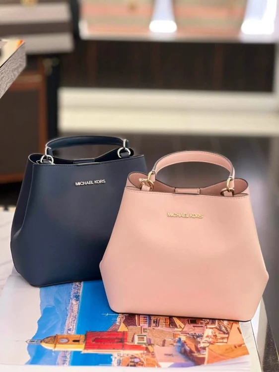 Michael Kors Pratt Small Bucket Shoulder - Powder Blush