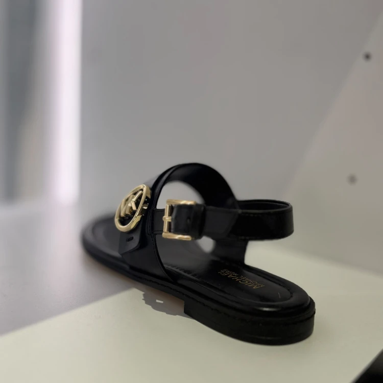 Michael Kors Carmen Signature Logo Thong Sandal Kolor