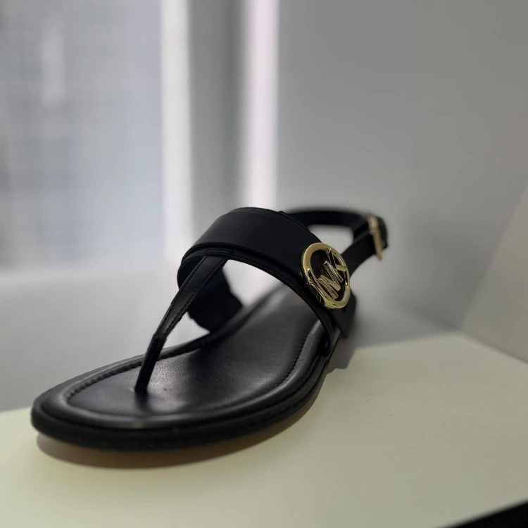 Michael Kors Carmen Signature Logo Thong Sandal Kolor