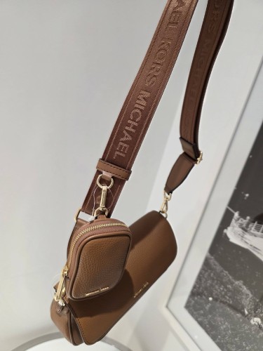 Michael Kors Jet Set Travel Small Crossbody With Pouch