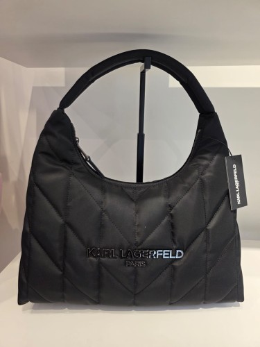 Karl Lagerfeld Voyage Hobo czarna pikowana torebka na ramię