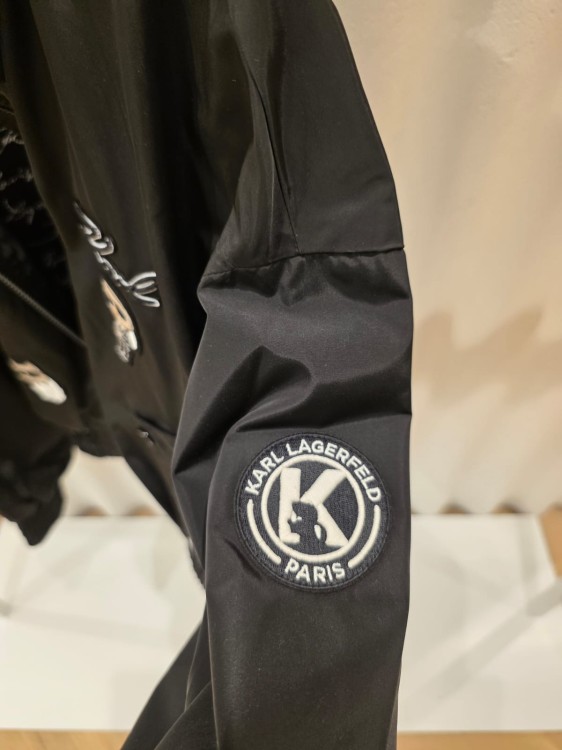LogoPatchBomberKarlLagerfeld.jpeg