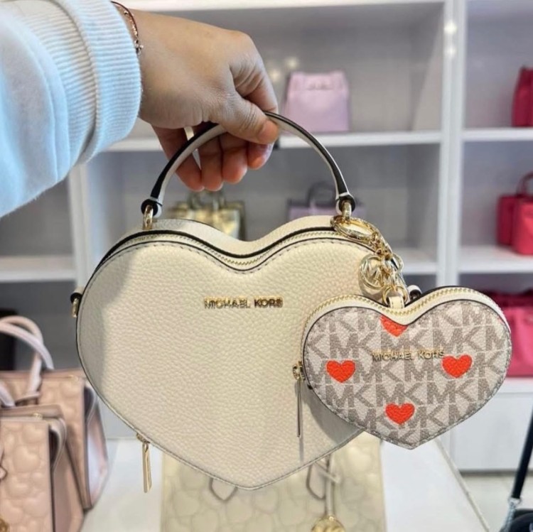 Michael Kors Jet Set Small Heart Light Cream torebka damska skórzana