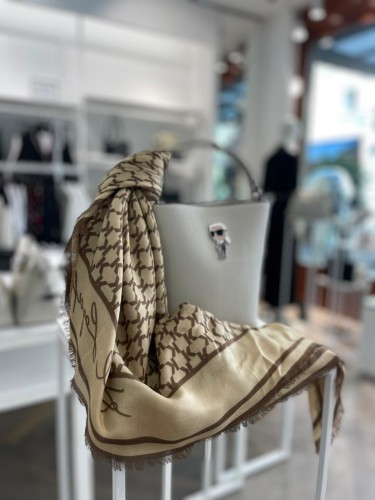 KARL LAGERFELD K/Arrow Monogram Scarf Chusta